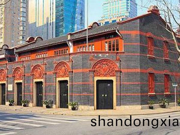 紅色尋根之旅——南洋木業、常州辳(nong)髮行銀企黨建共建活動(dong)之瞻仰中共一大會阯實錄